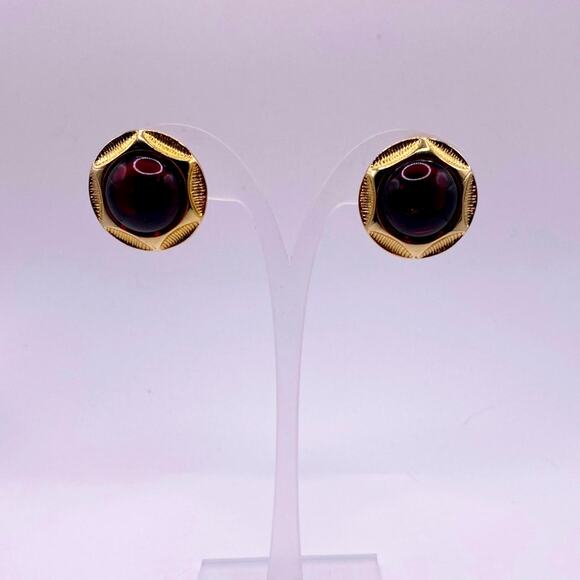 M Jent Signed Pierced Vintage Earrings with Red Glass Cabochon - Picture 6 of 6